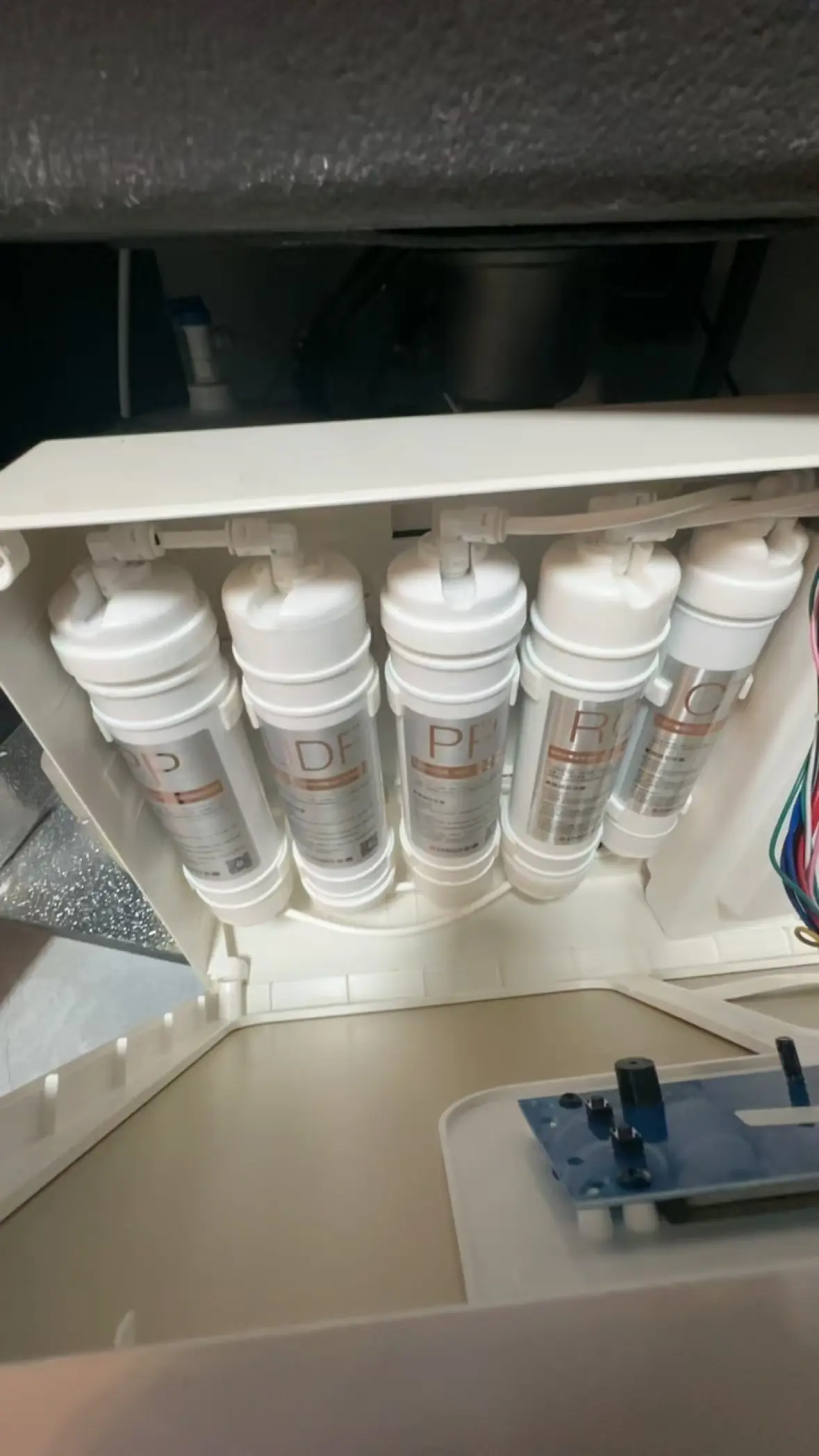 The Vereaqua cartridge fits perfectly in the CHIGO water puifier