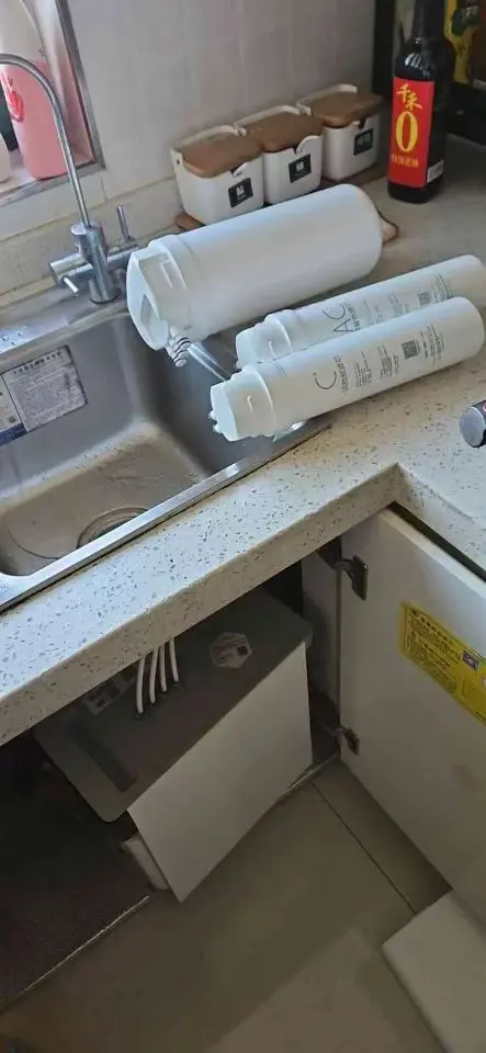 The Vereaqua cartridge fits perfectly in the MIDEA MRC1686B-400G